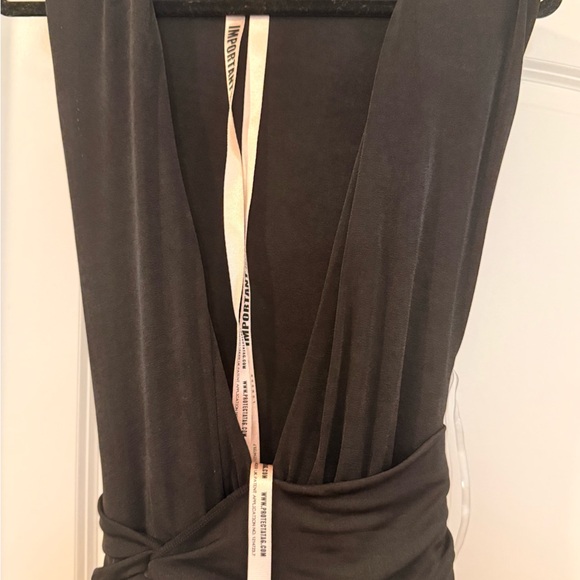 HOUSE OF CB Larelle Plunge Maxi Dress - Picture 4 of 7